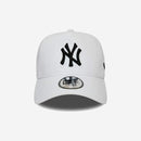 New Era New York Yankees Home Field A-Frame Trucker White 9FORTY